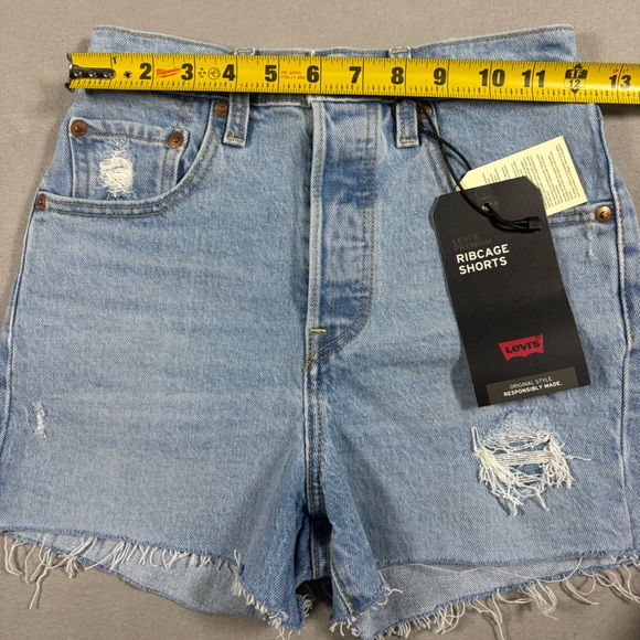 Levis NWT Ribcage Button Fly Light Wash Distressed Denim Shorts Women’s Size 24 - Picture 5 of 10